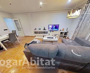 Living room of Flat for sale in  Valencia Capital  with Air Conditioner, Terrace and Balcony