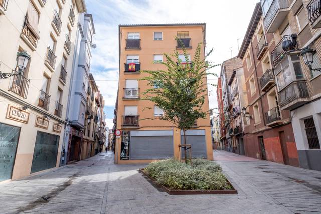 Piso en Venta en Calle Agustina de Aragón en Plaza de Toros