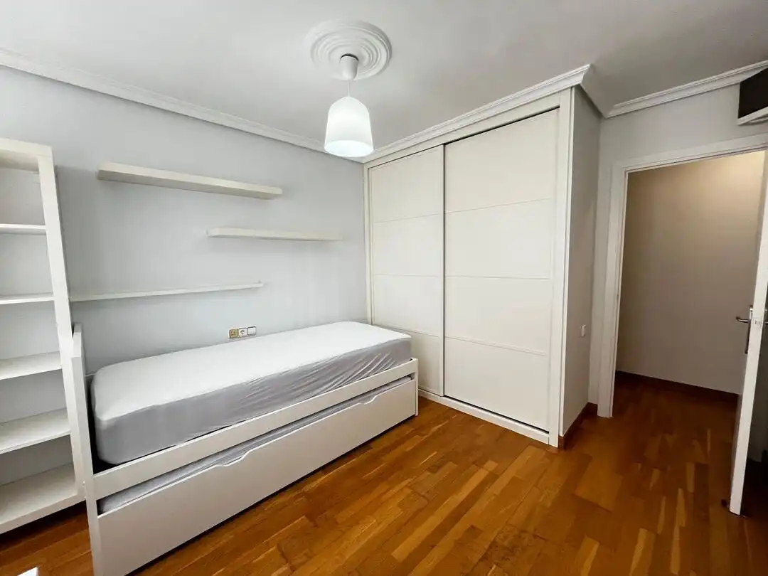 Habitación de Piso de alquiler en Barañáin / Barañain con Calefacción, Horno y Lavadora