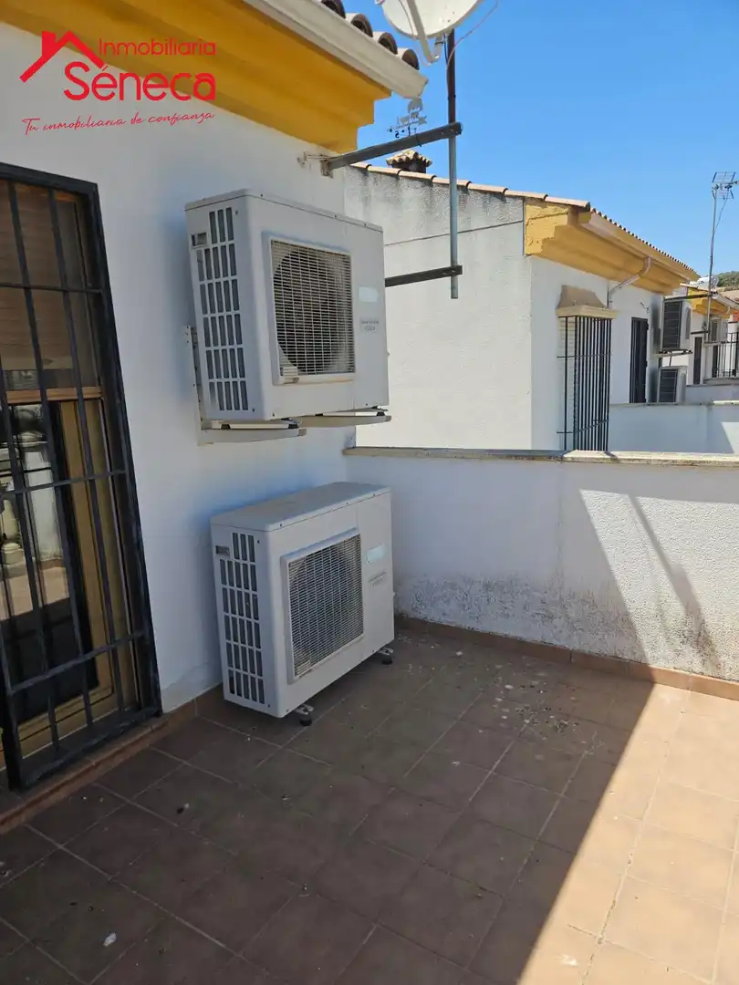 Terrassa de Casa adosada en venda en Córdoba amb Aire condicionat, Calefacció i Terrassa
