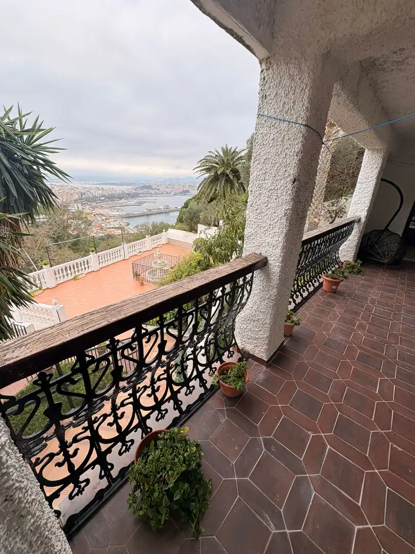 Terrassa de Casa o xalet en venda en Ceuta amb Aire condicionat, Calefacció i Jardí privat