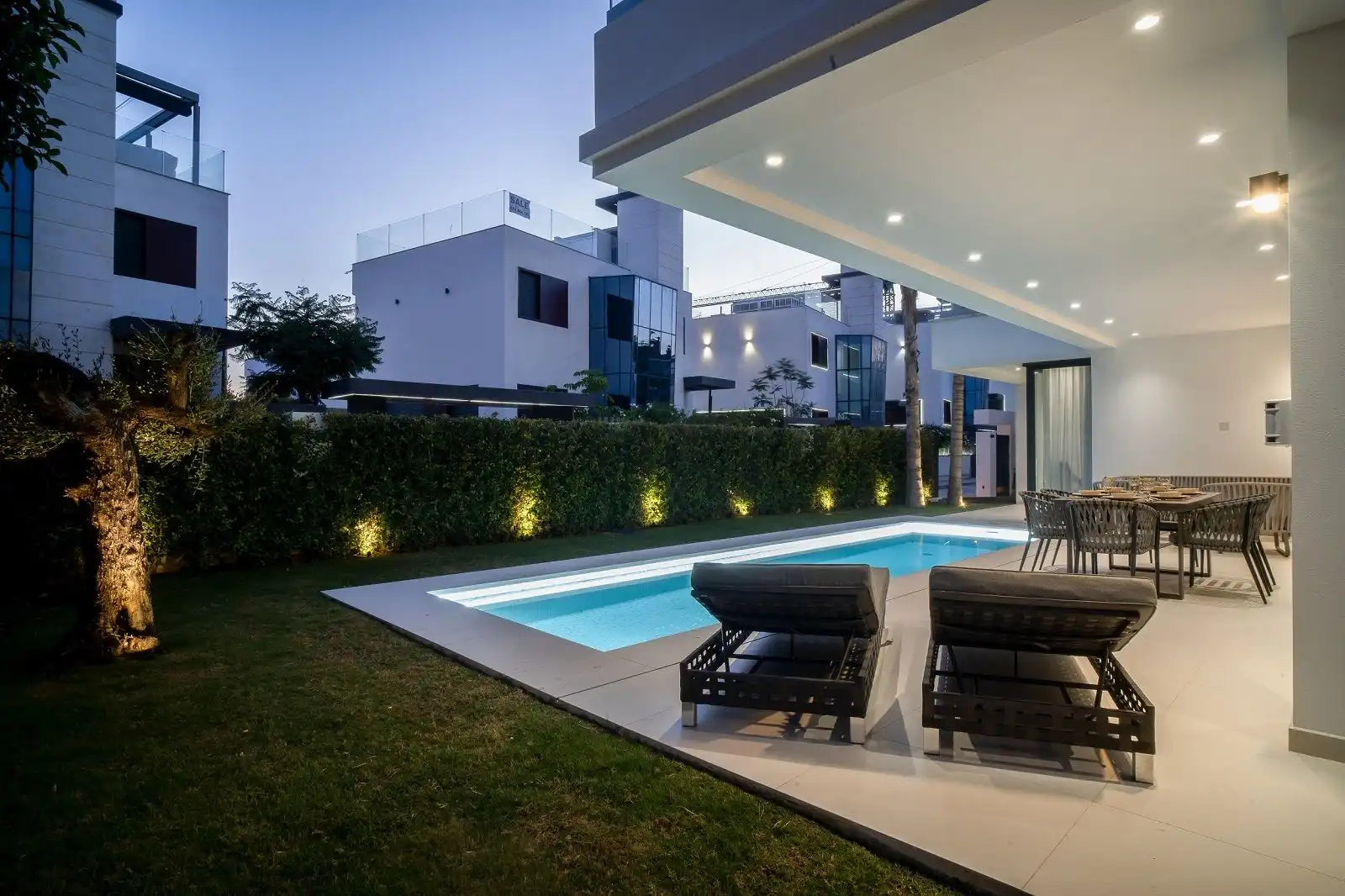 Piscina de Casa o chalet en venta en Marbella con Aire acondicionado, Calefacción y Jardín privado