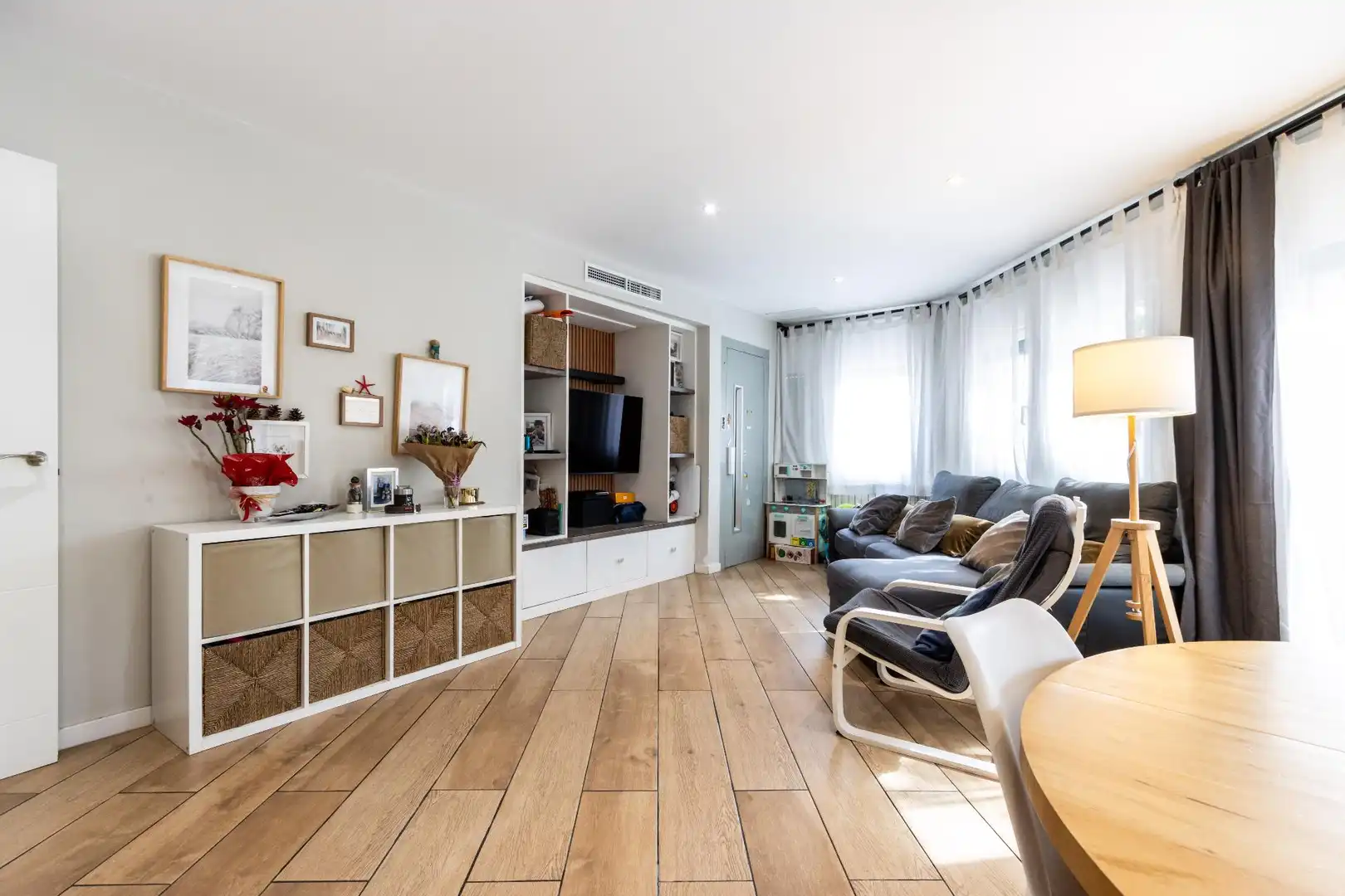 Sala d'estar de Casa o xalet en venda en Sabadell amb Aire condicionat, Calefacció i Terrassa