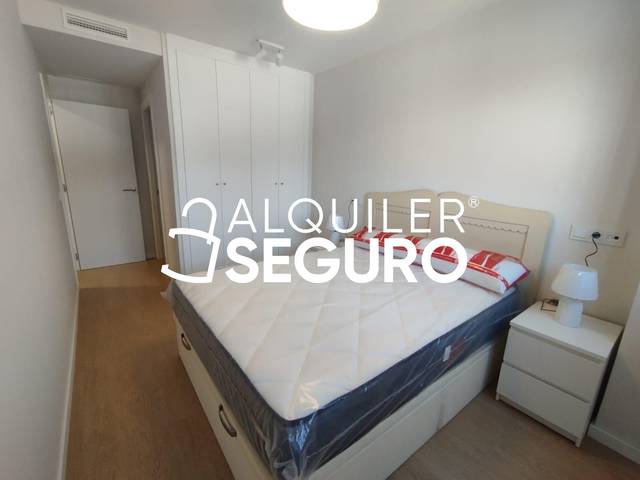 Piso en Alquiler en Emilio Prados en Los Rios
