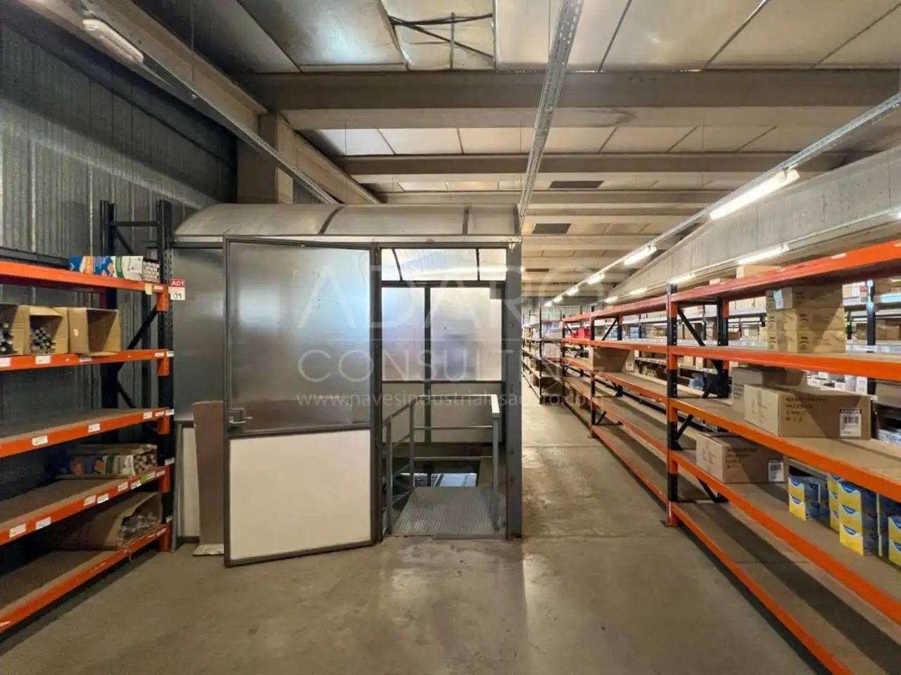 Industrial building to rent in Calle Daza Valdés, imagen 21