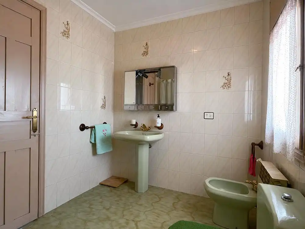 Bathroom of Houses for sale in Coca, Segovia