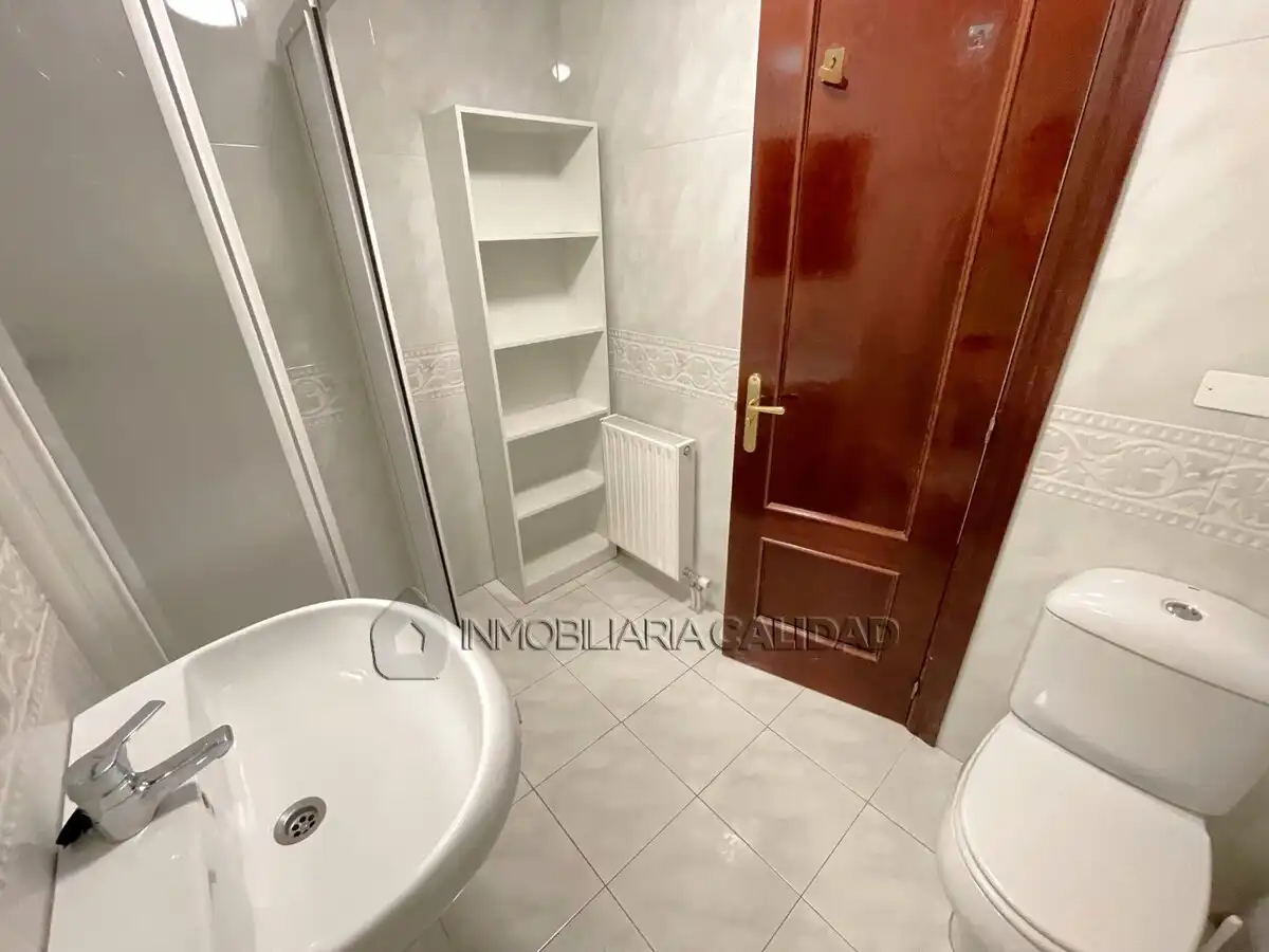 Bedroom of Flat for rent in Burgos  with Heating and Furnished