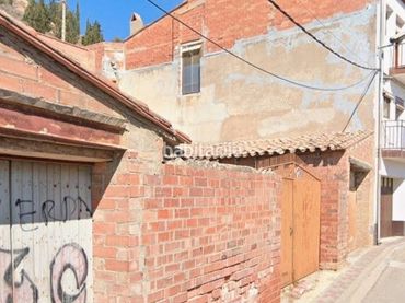 Doble en venda a Carrer Calvari 61