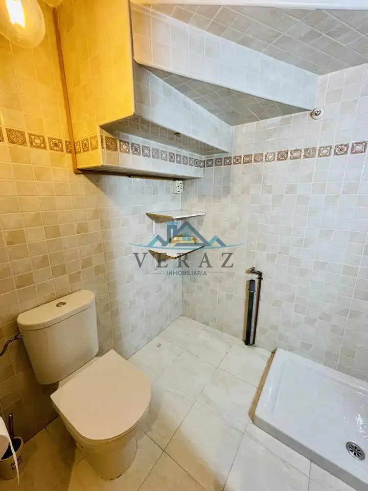 Badezimmer von Maisonette zur Miete in Talavera de la Reina mit Klimaanlage und Möbliert