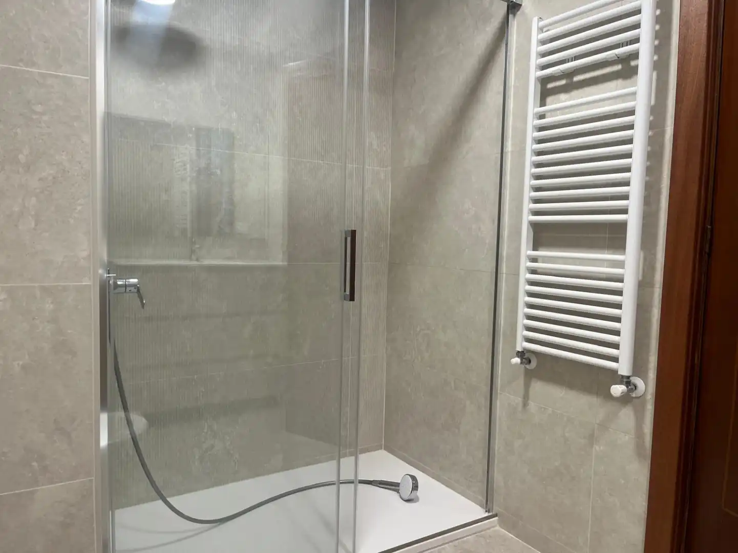 Badezimmer von Wohnung zur Miete in Torrent mit Heizung und Balkon