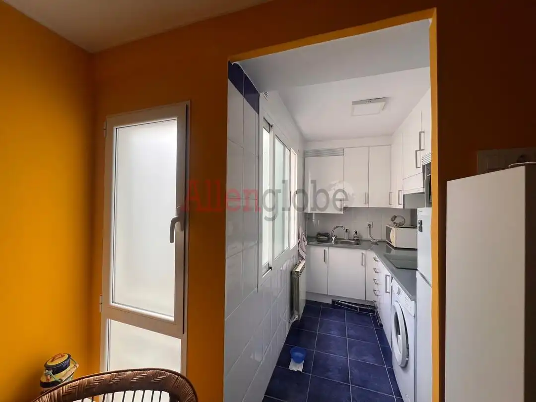 Cocina de Apartamento en venta en Oviedo  con Calefacción