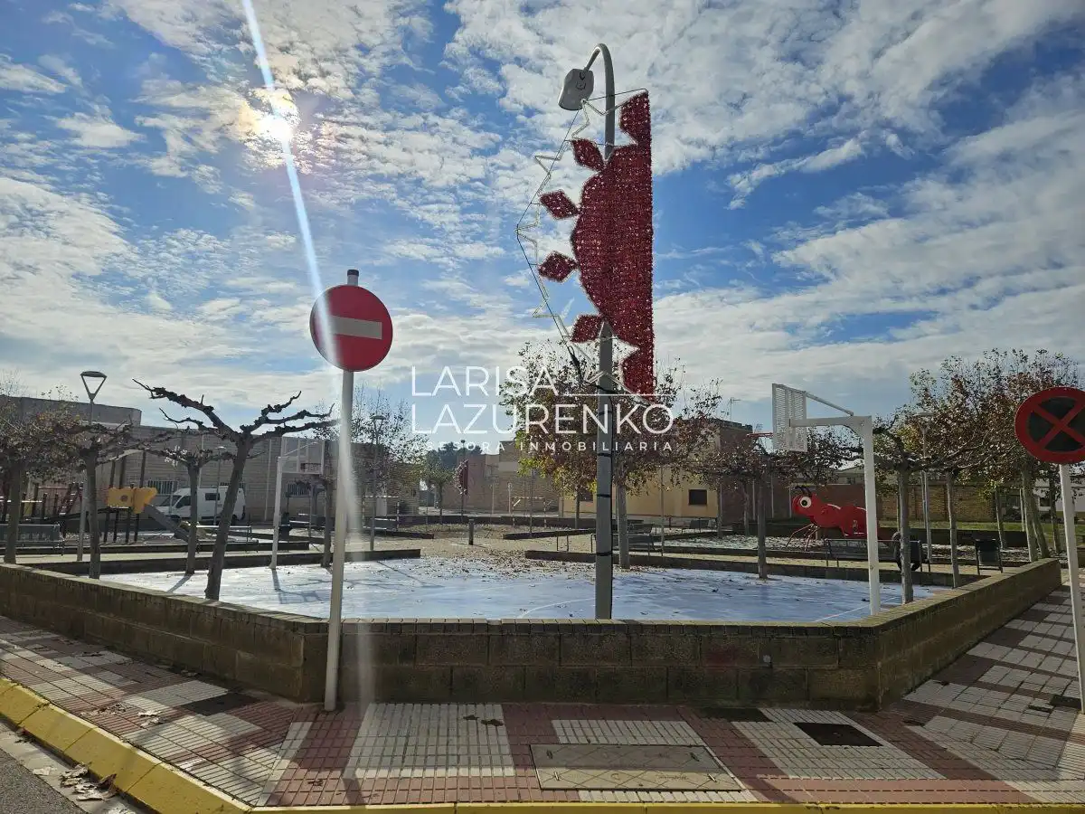 Vista exterior de Dúplex en venta en L'Aldea con Terraza y Balcón