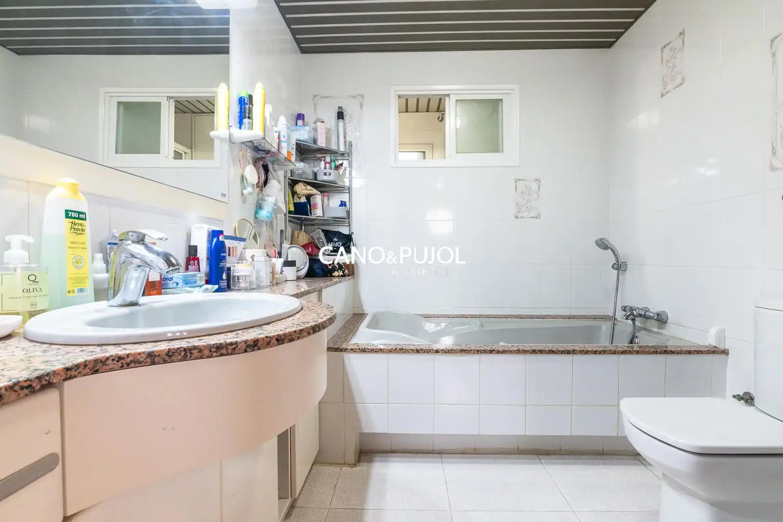 Baño de Casa o chalet en venta en Terrassa con Aire acondicionado, Calefacción y Terraza