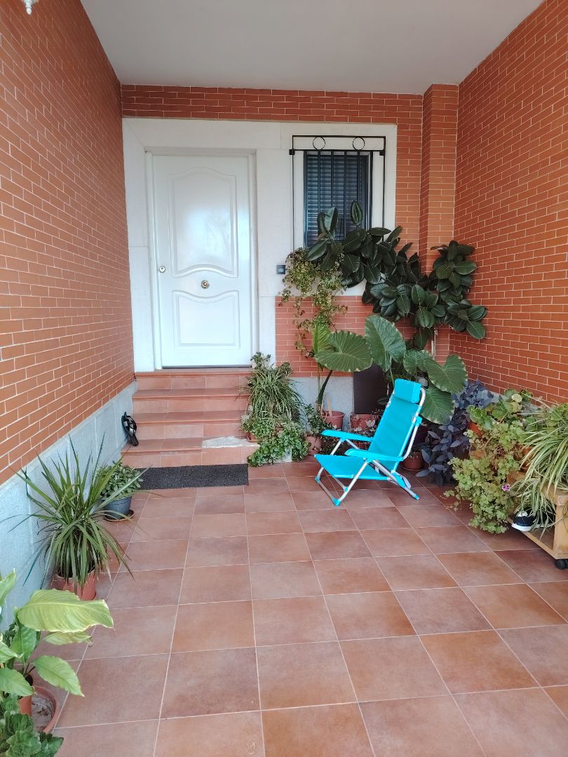Terrassa de Casa adosada en venda en Velada amb Calefacció i Balcó