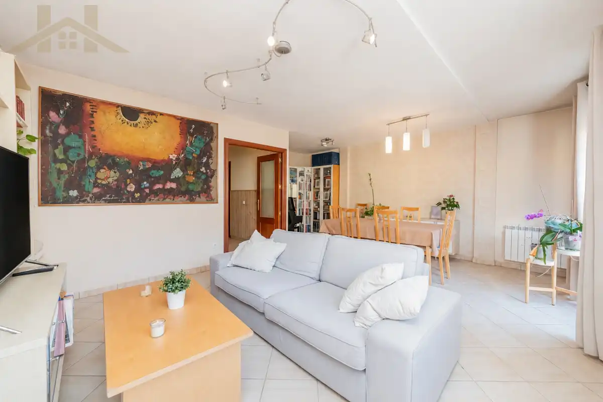 Sala d'estar de Casa adosada en venda en Ciempozuelos amb Aire condicionat, Calefacció i Terrassa