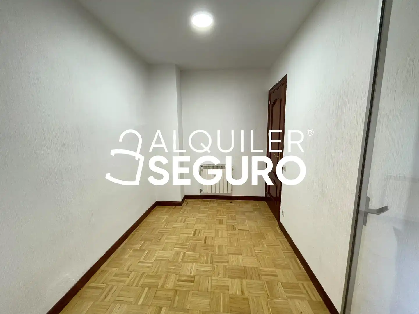 Bedroom of Flat for rent in Madrid  with Heating, Terrace and Swimming Pool