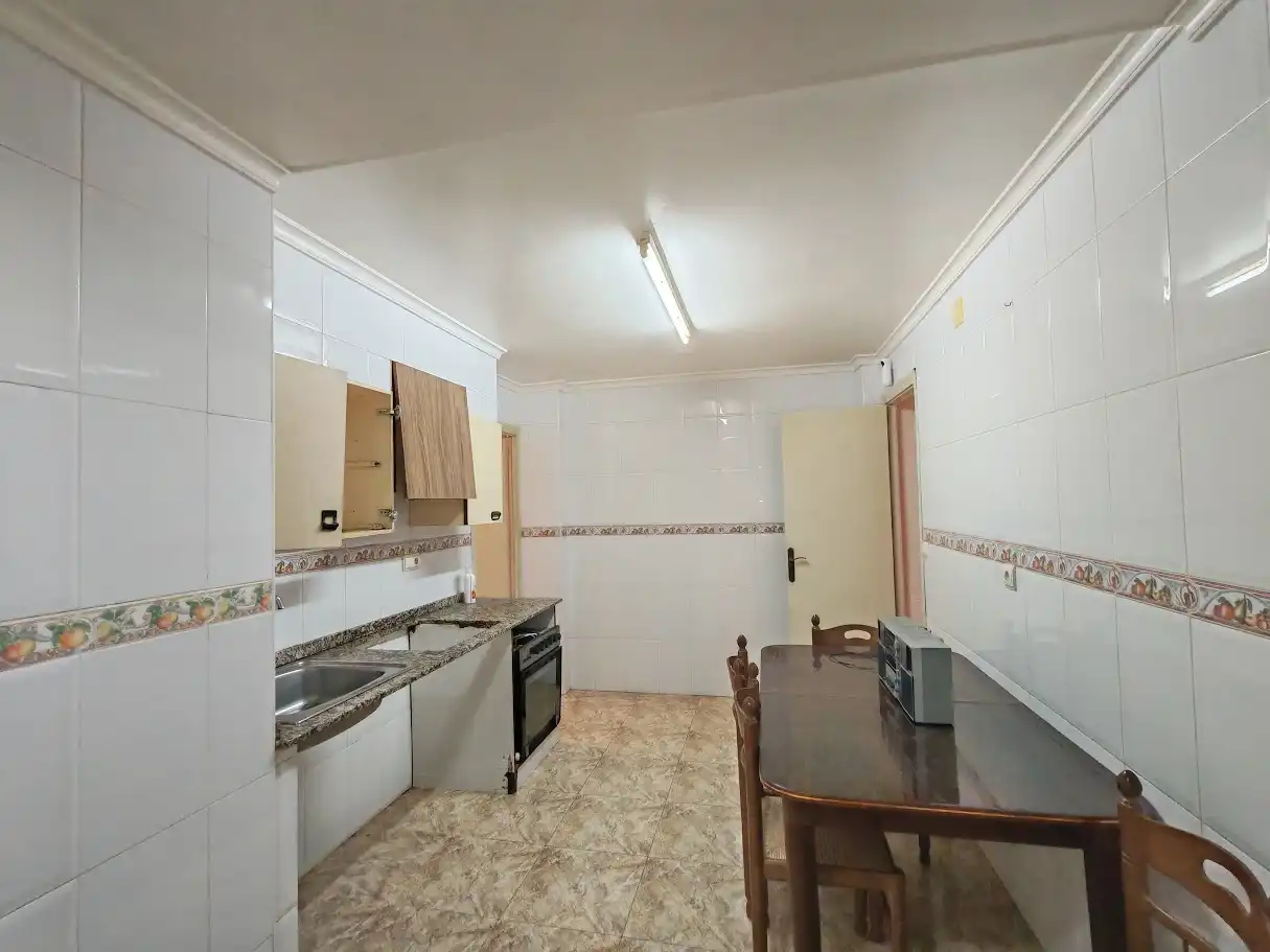 Kitchen of Flat for sale in Elche / Elx  with Alarm