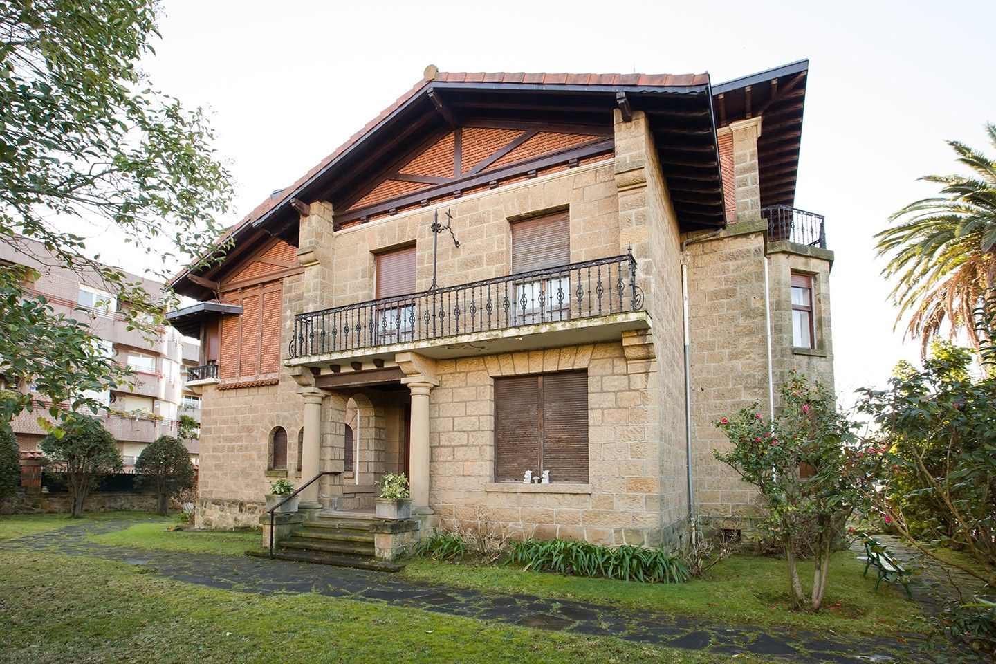 Exterior view of House or chalet for sale in Getxo   with Air Conditioner, Heating and Private garden