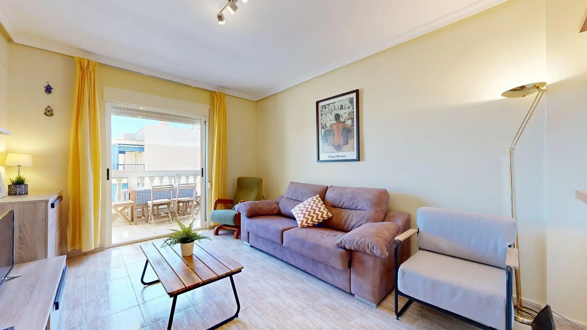 Apartament de lloguer a Avenida Costa Blanca, 19, Los Arenales del Sol