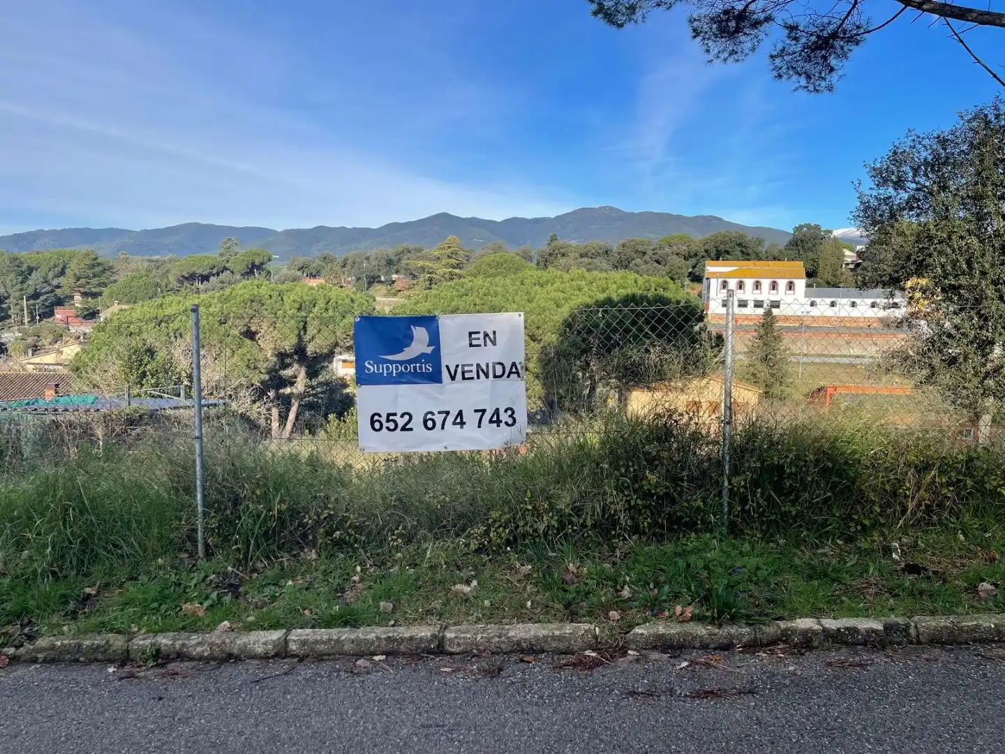 Terreny residencial en venda a Passatge del Pinatell 39