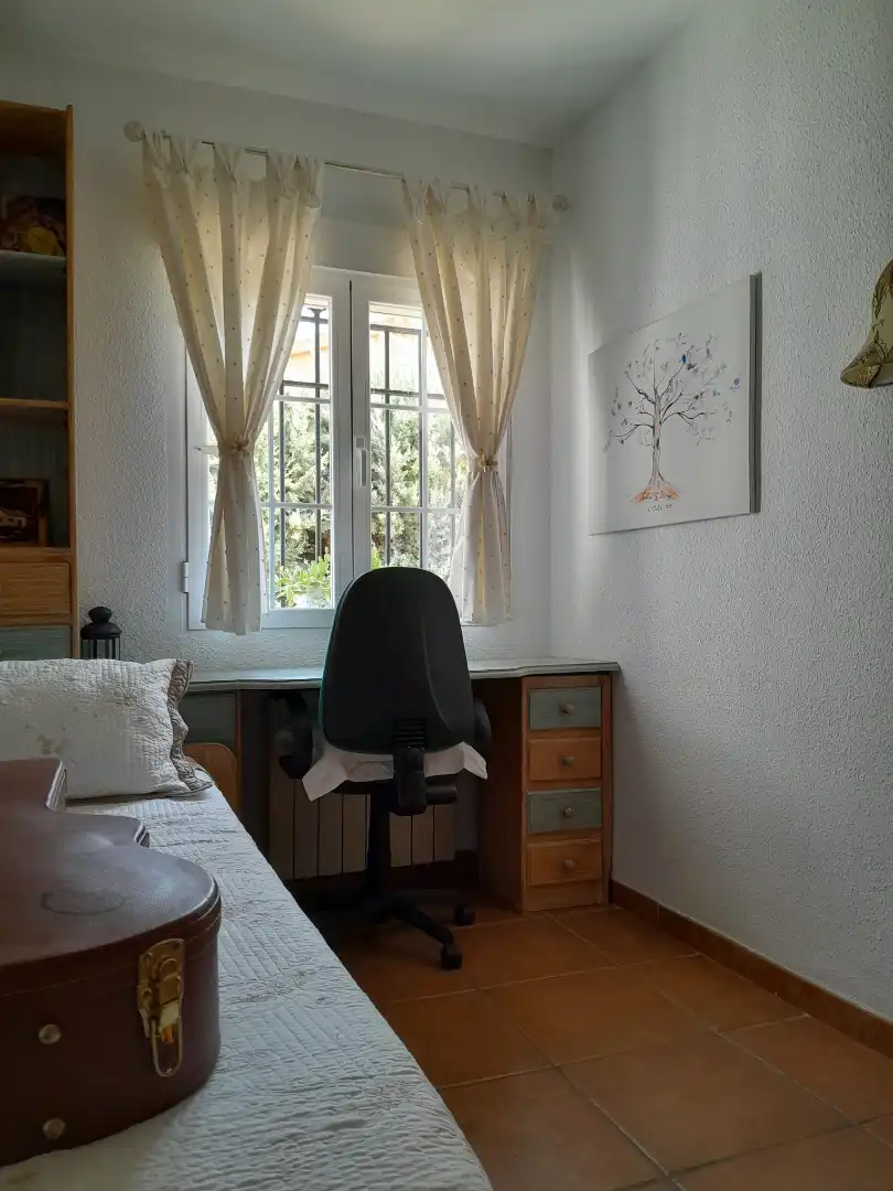 Habitación de Casa o chalet en venta en Cobisa con Calefacción, Jardín privado y Amueblado