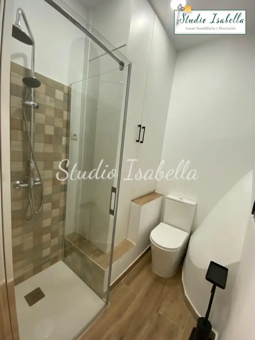 Bathroom of Lofts for rent in Toledo  with Air Conditioner, Heating and Furnished