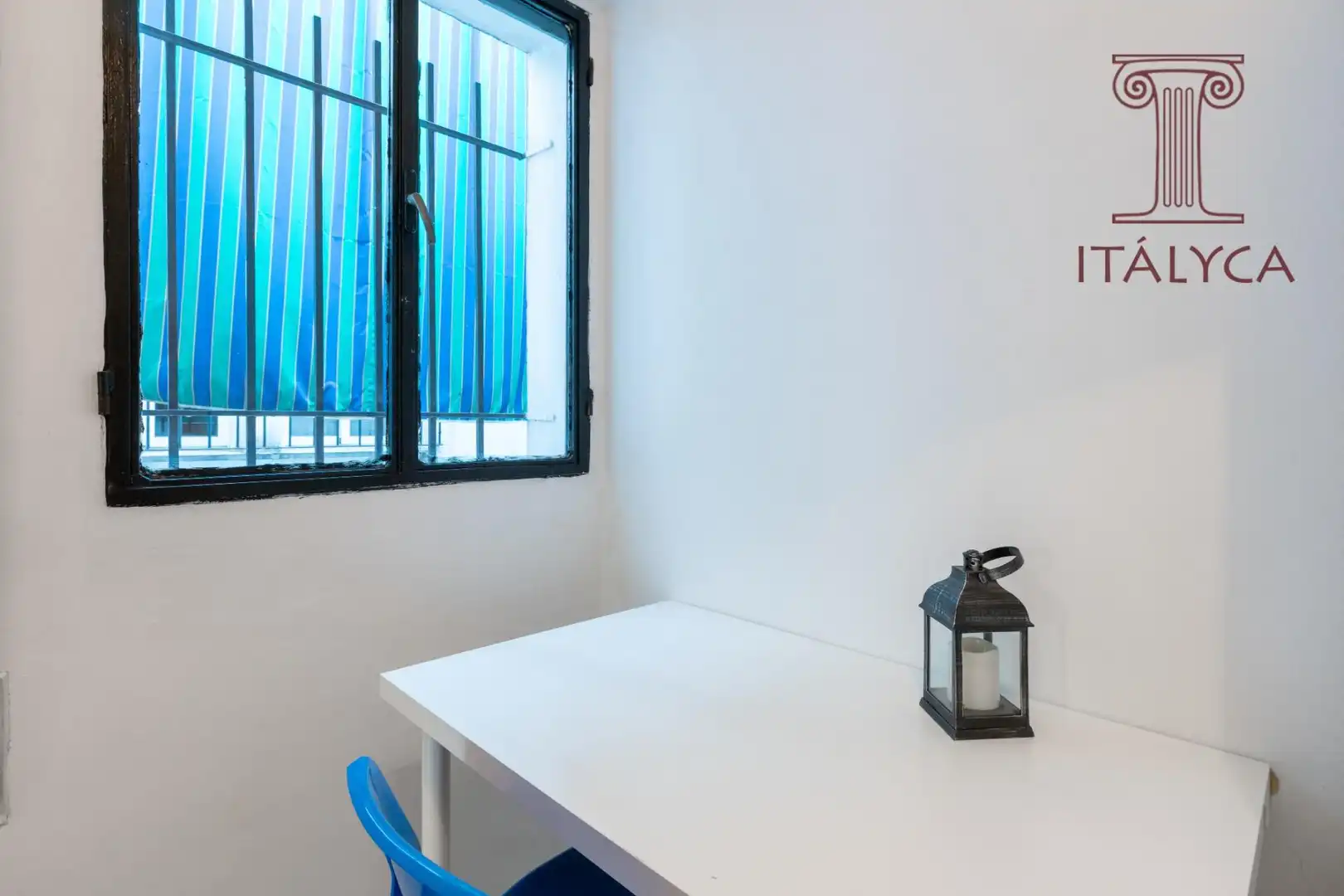 Bedroom of Flat for sale in Sevilla  with Air Conditioner and Terrace