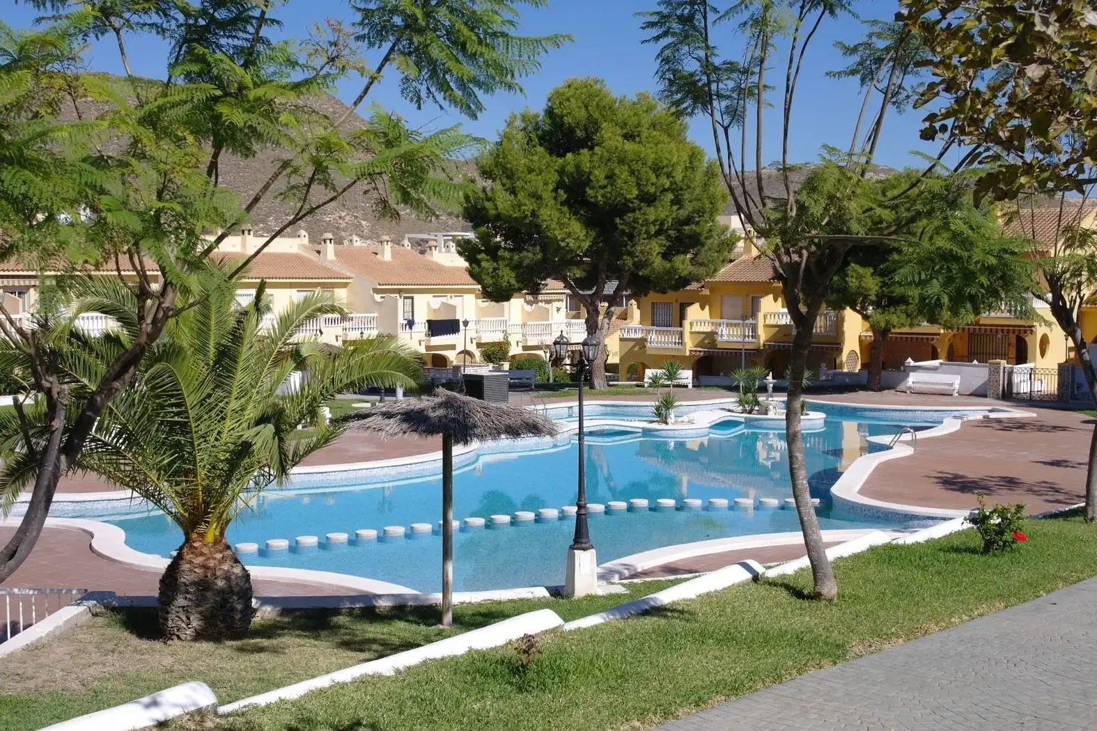 Swimming pool of Detached homes for rent in El Campello  with Air Conditioner, Heating and Terrace