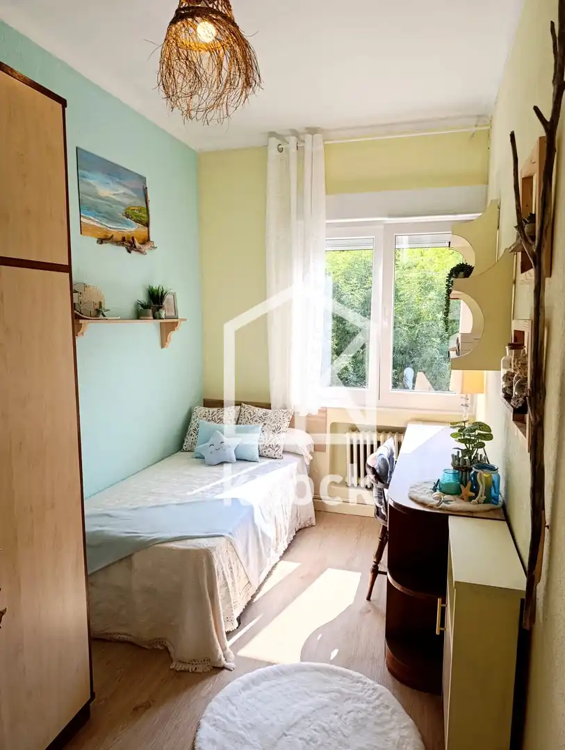 Habitación de Piso en venta en Langreo con Calefacción, Trastero y Amueblado