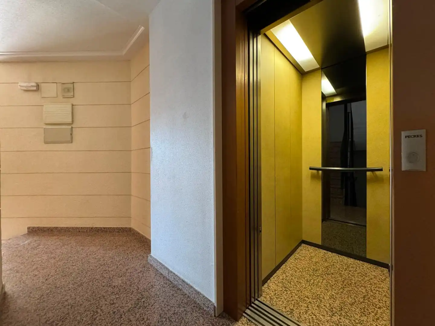 Flat for rent in Jacarilla  with Furnished and Balcony
