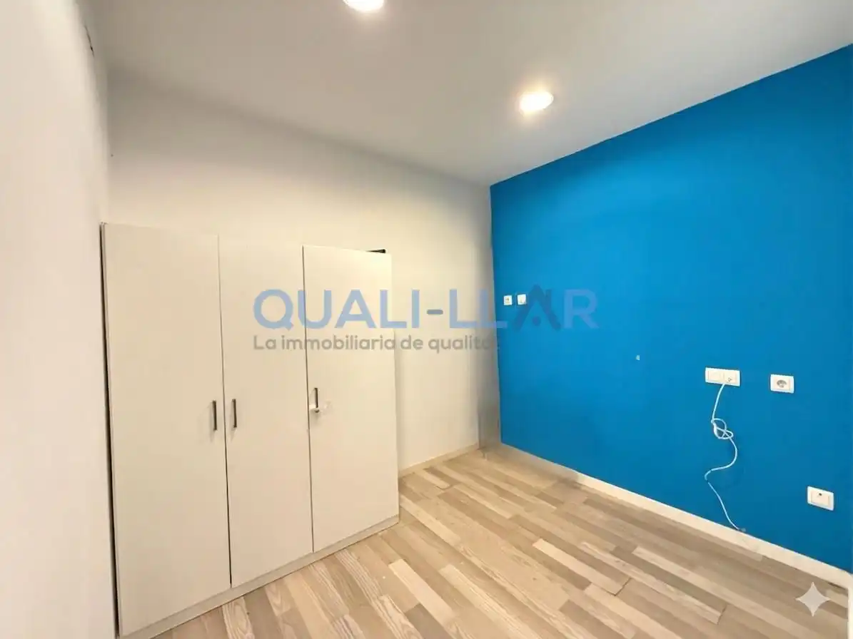 Local de alquiler en Sant Joan Despí con Aire acondicionado