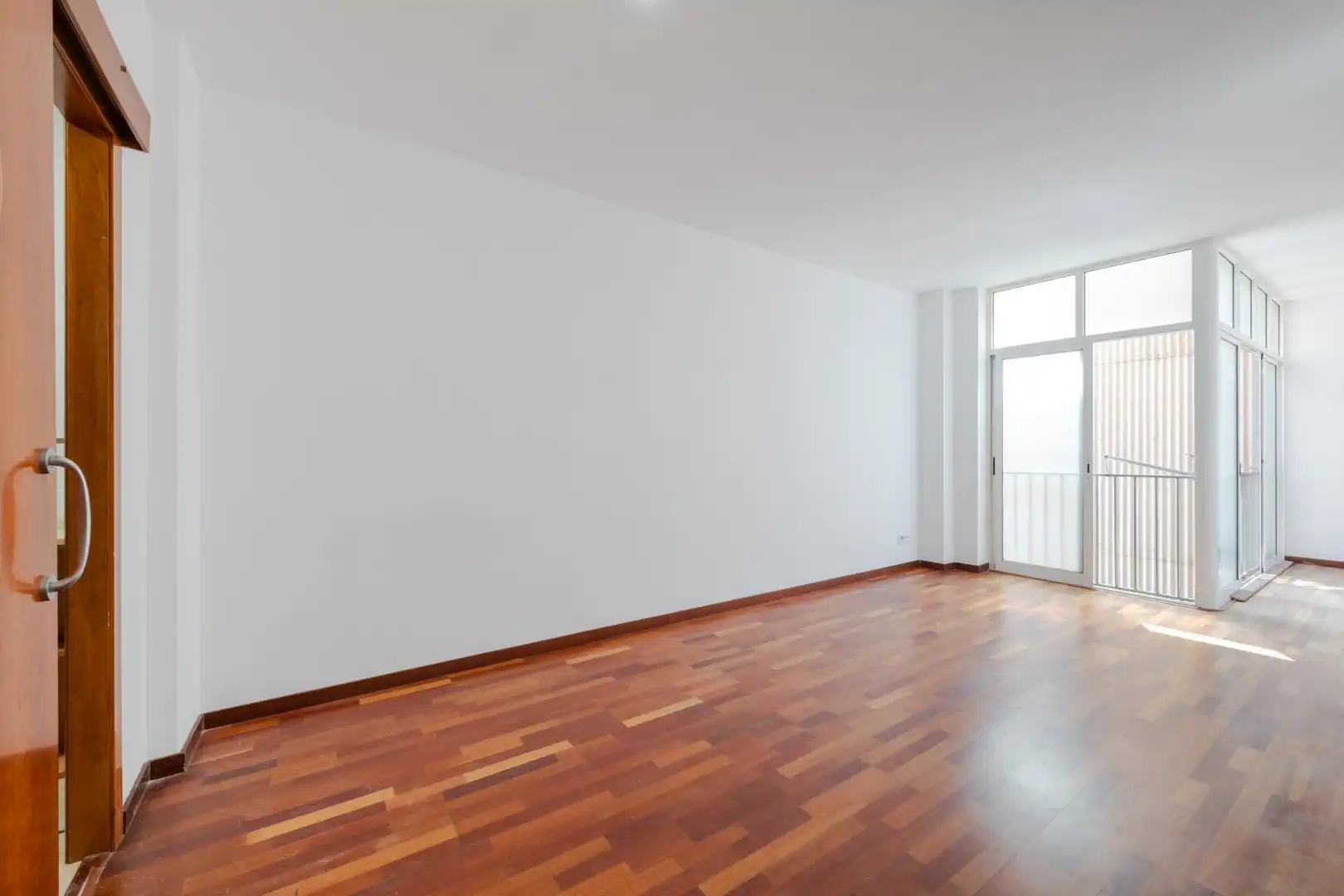 Habitación de Piso en venta en Esplugues de Llobregat con Balcón