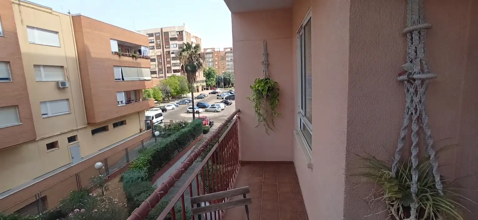 Terrassa de Pis en venda en Badajoz amb Aire condicionat, Calefacció i Jardí privat