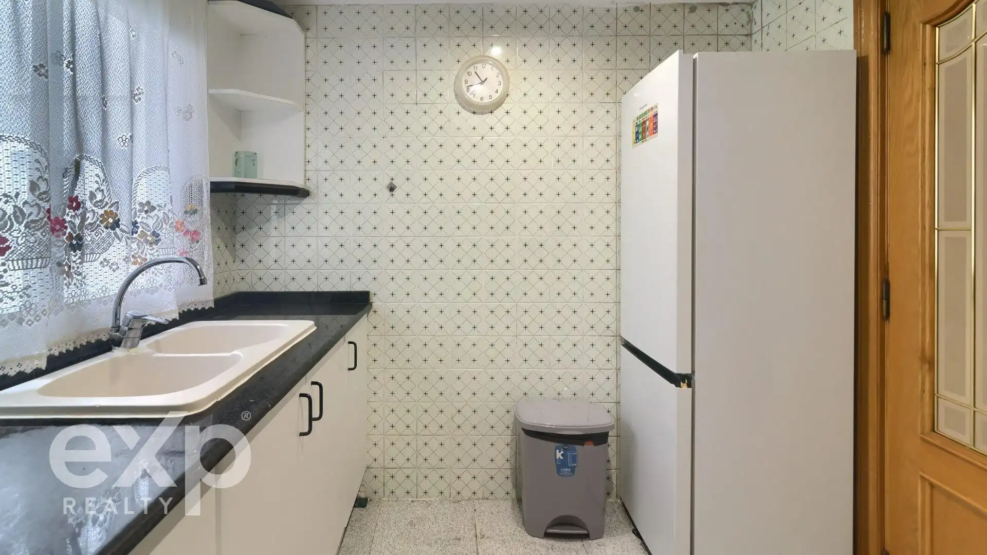 Kitchen of Flat for sale in Valencia  with Air Conditioner, Heating and Terrace