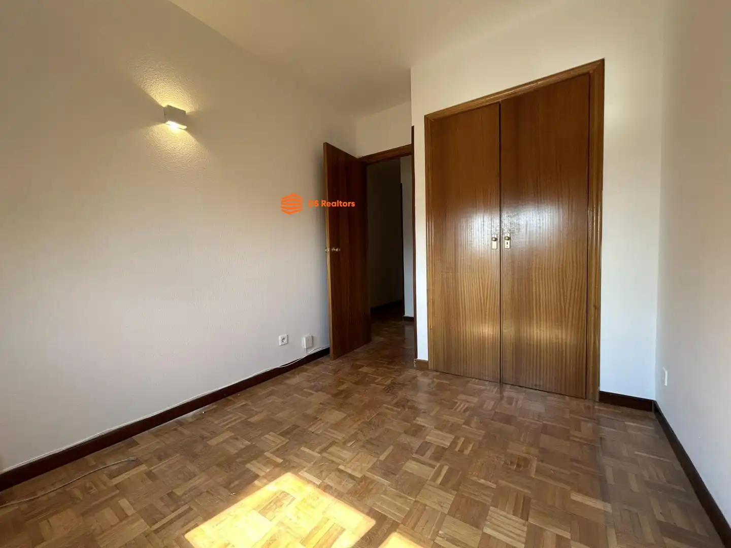 Bedroom of Flat for rent in Madrid  with Heating, Terrace and Storage room
