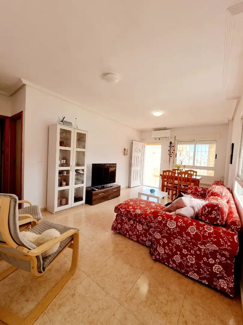 Sala de estar de Casa o chalet de alquiler en Torrevieja con Aire acondicionado, Terraza y Piscina