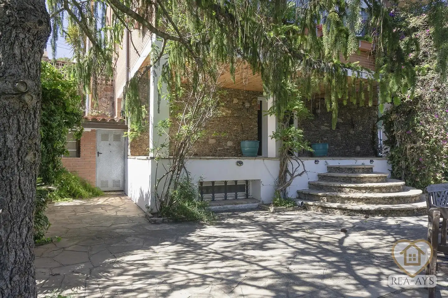 Vista exterior de Casa o chalet en venta en Vallirana con Jardín privado, Terraza y Trastero