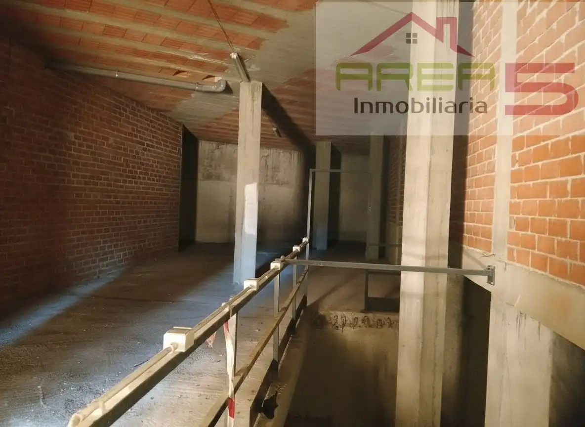 Business premises for sale in Miralvalle - Av. Virgen del Puerto - La Data, imagen 4