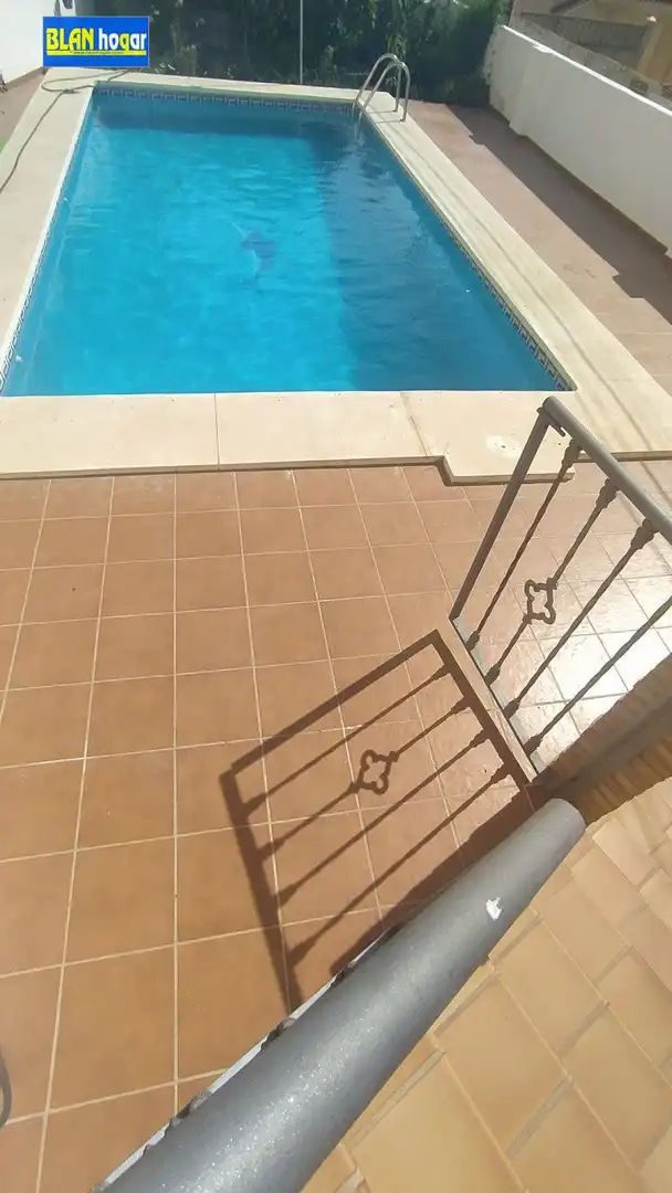 Casa amb piscina en venda a Calle Escritor González Valls
