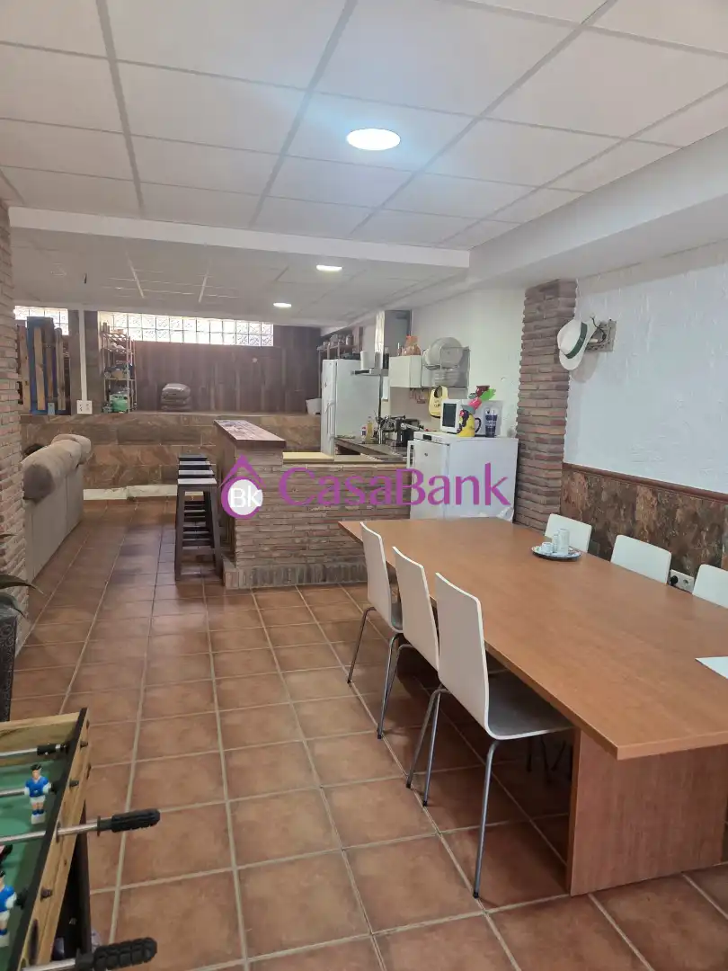 Cuina de Casa o xalet en venda en Córdoba amb Aire condicionat, Jardí privat i Terrassa