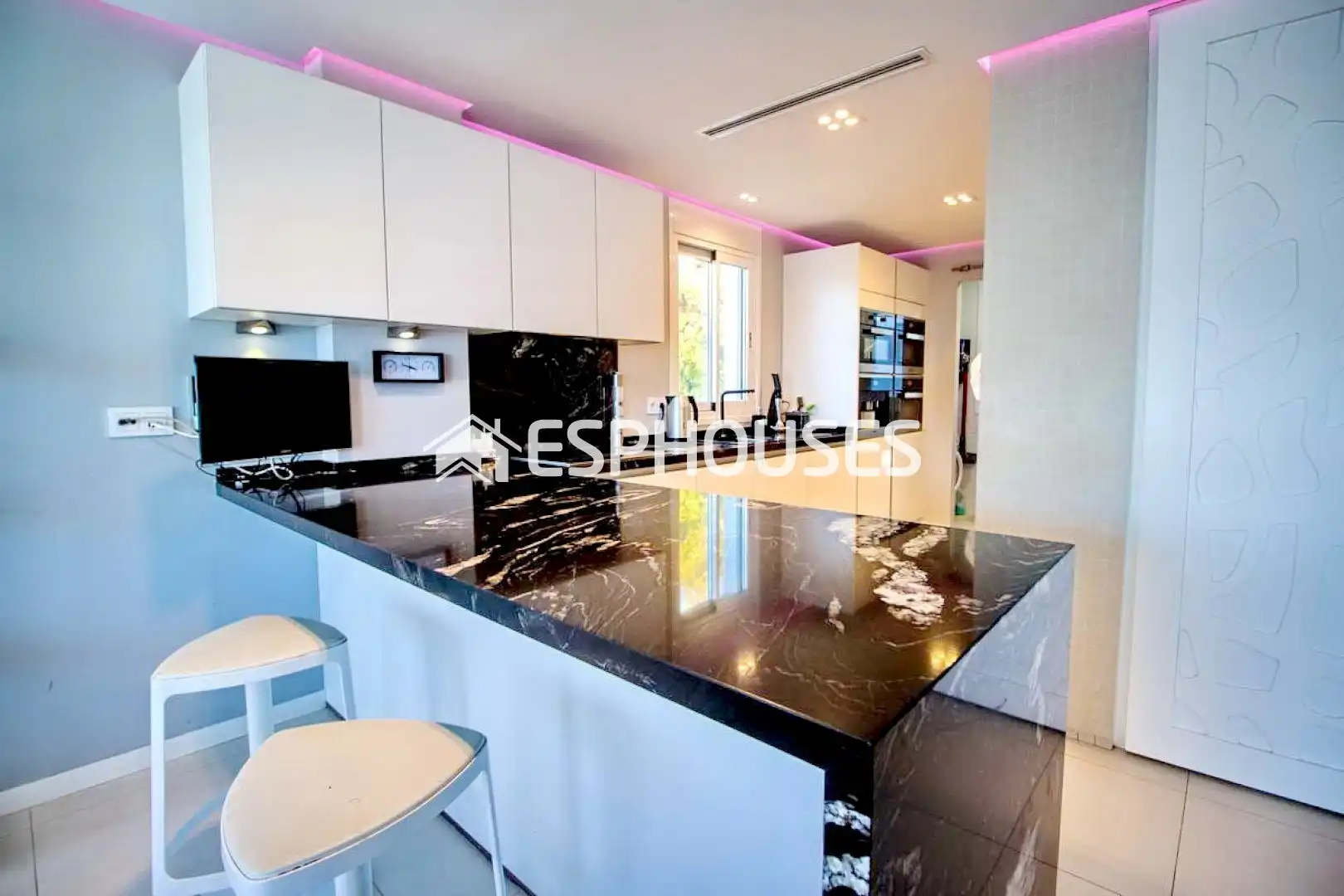 Villa avec terrasse à vendre à Golf Bahía, imagen 10