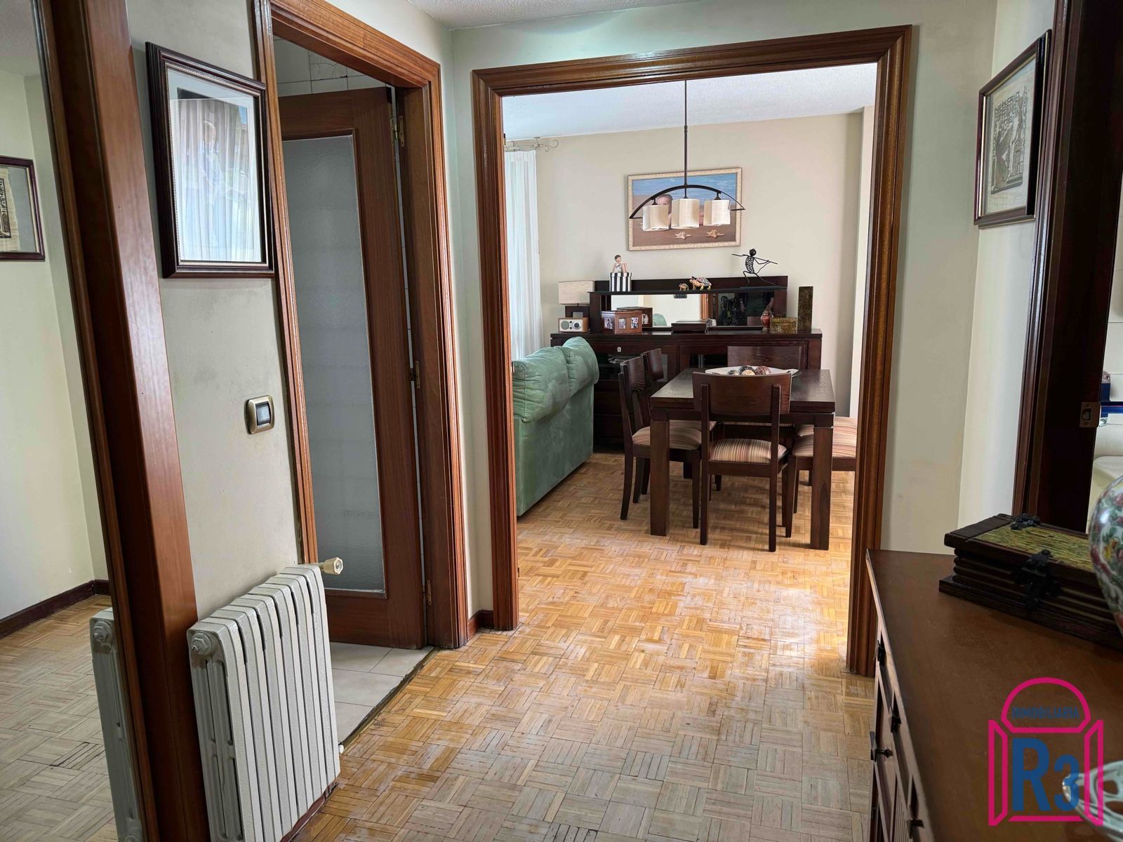 Menjador de Dúplex en venda en León Capital  amb Calefacció i Terrassa