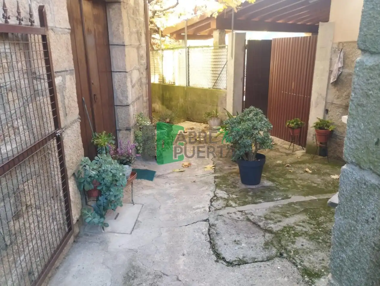 Jardí de Casa o xalet en venda en Ourense Capital  amb Calefacció, Jardí privat i Moblat