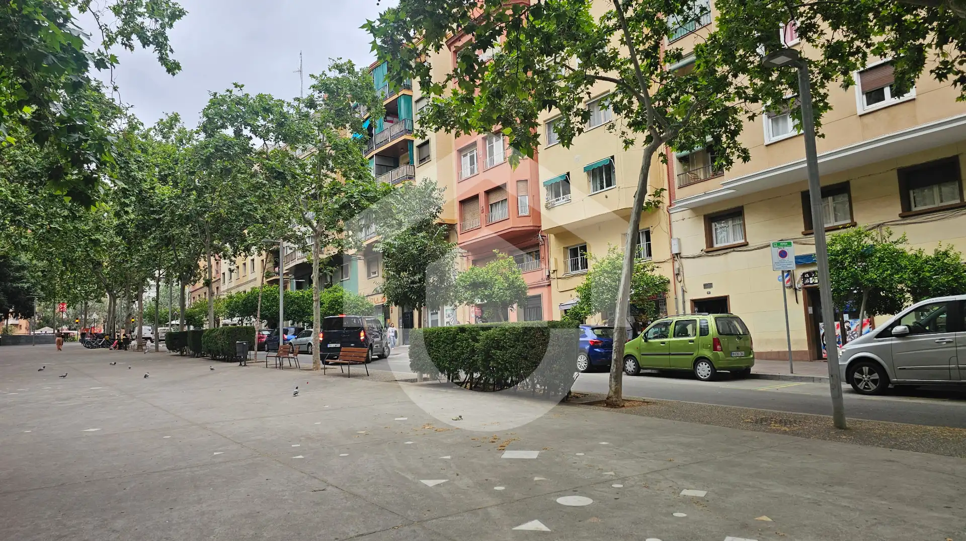 Vista exterior de Local en venta en Barcelona