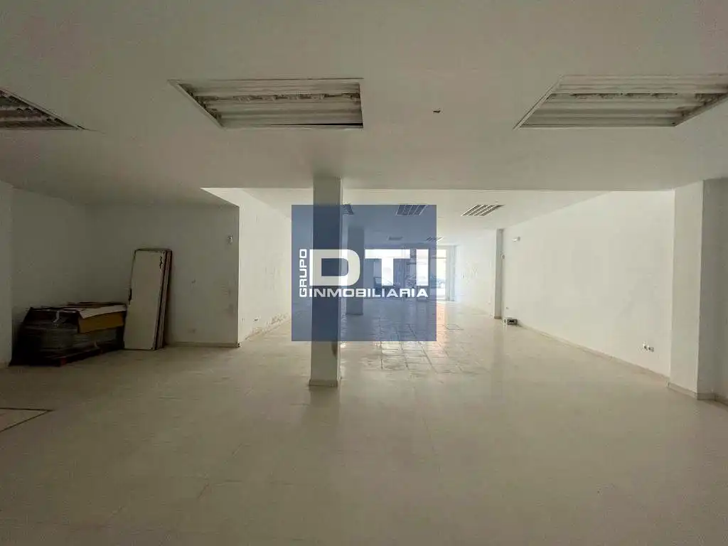 Local comercial en venta en Avenida Primero de Mayo, imagen 9