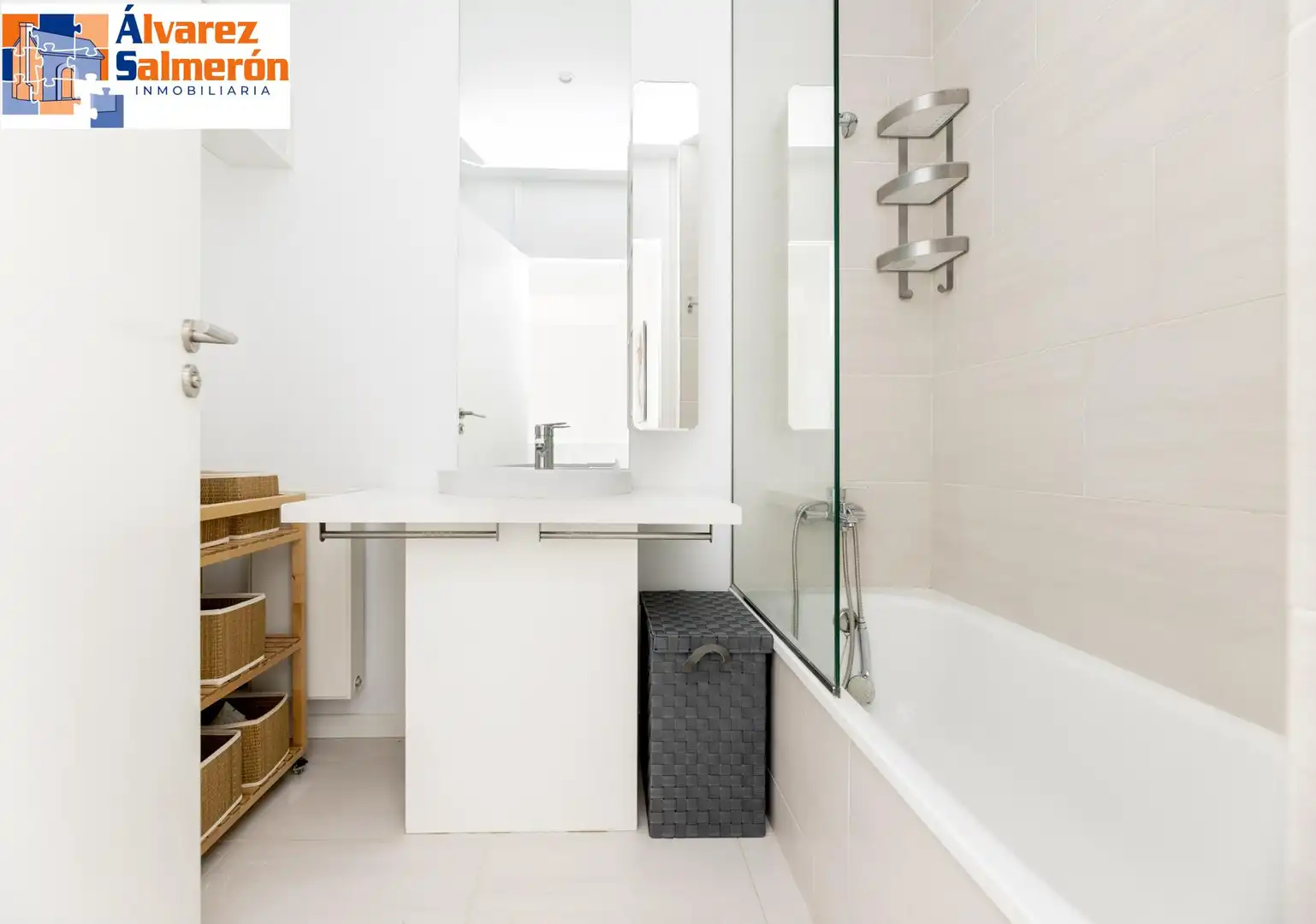 Bathroom of Detached homes for sale in Albolote  with Air Conditioner, Heating and Private garden