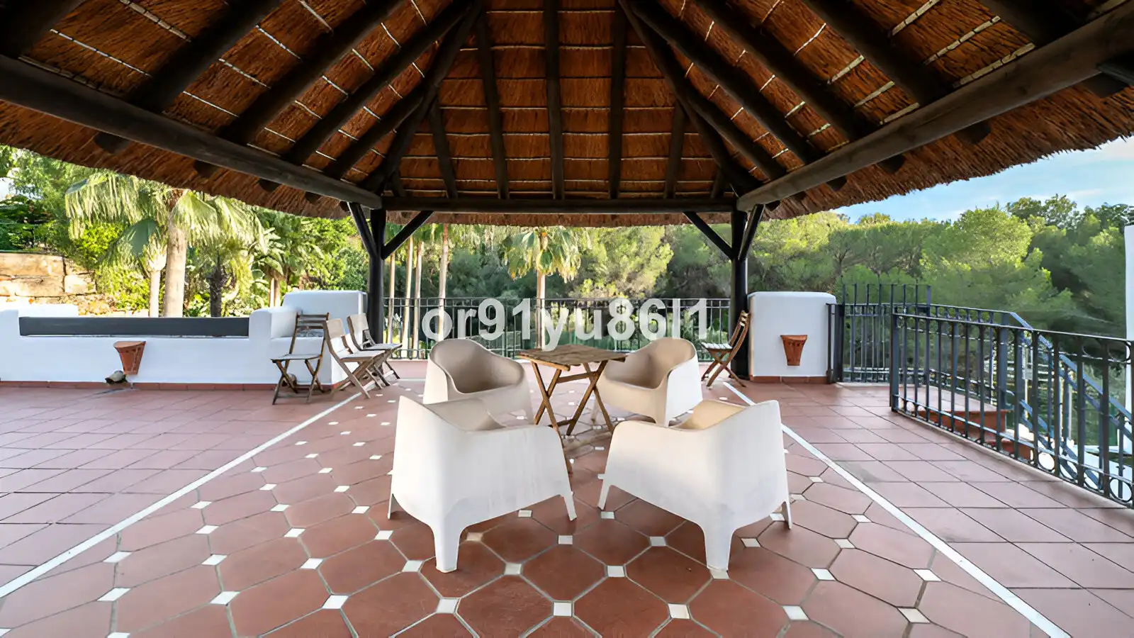 Terraza de Casa adosada en venta en Istán con Aire acondicionado, Calefacción y Jardín privado