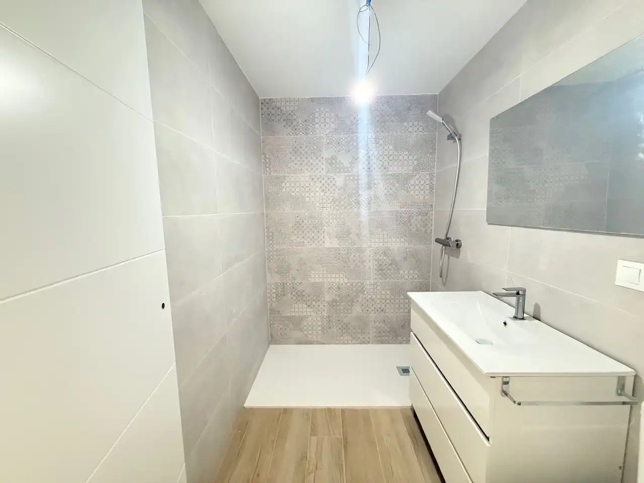 Badezimmer von Wohnungen zum Verkauf in Torrox mit Klimaanlage, Heizung und Gemeinschaftspool