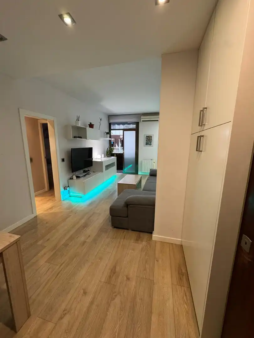 Sala d'estar de Pis en venda en Barcelona amb Calefacció, Traster i Balcó