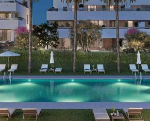 Piscina de Apartament en venda en Estepona amb Aire condicionat, Terrassa i Traster